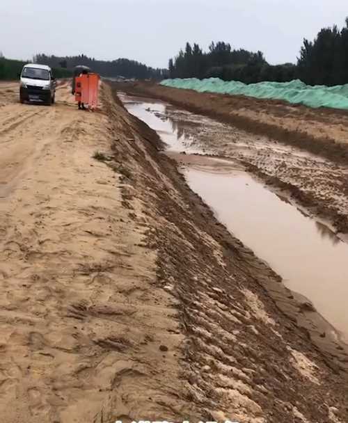 太原万柏林区河道降水